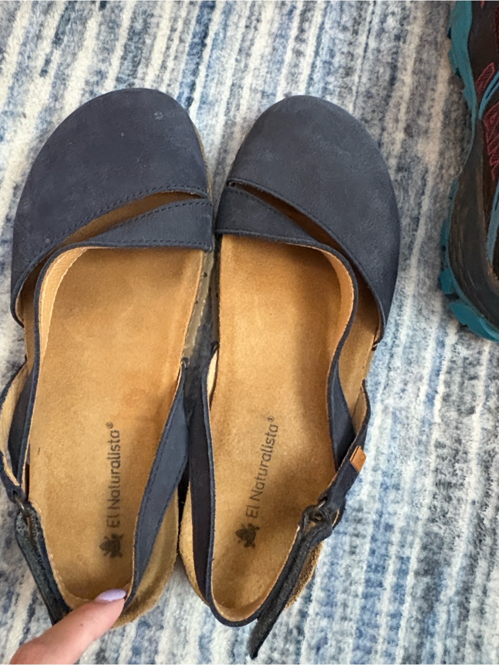 El Naturalista Suede Slingback Flats